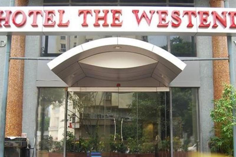 Hotel The Westend Ahmedabad Exterior foto